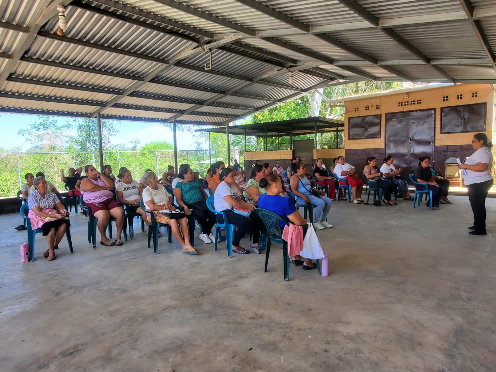 Encuentro de mujeres y fortalecimiento comunitario